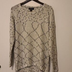 Level eight sweater size xl